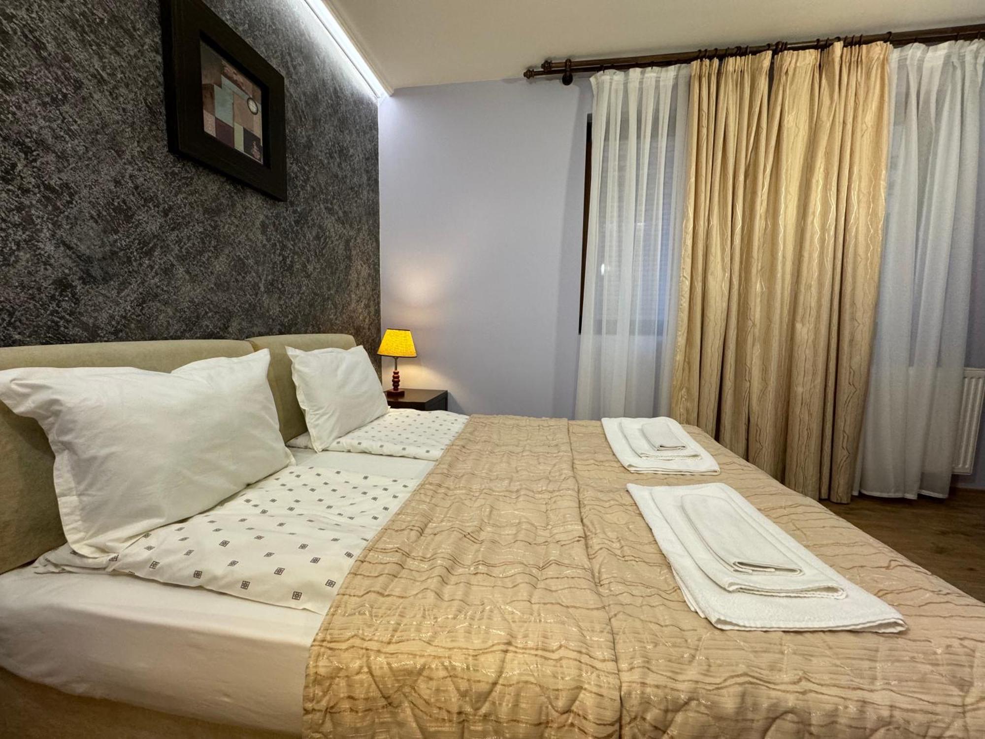 Family Hotel Eterno 치고프 차르크 외부 사진