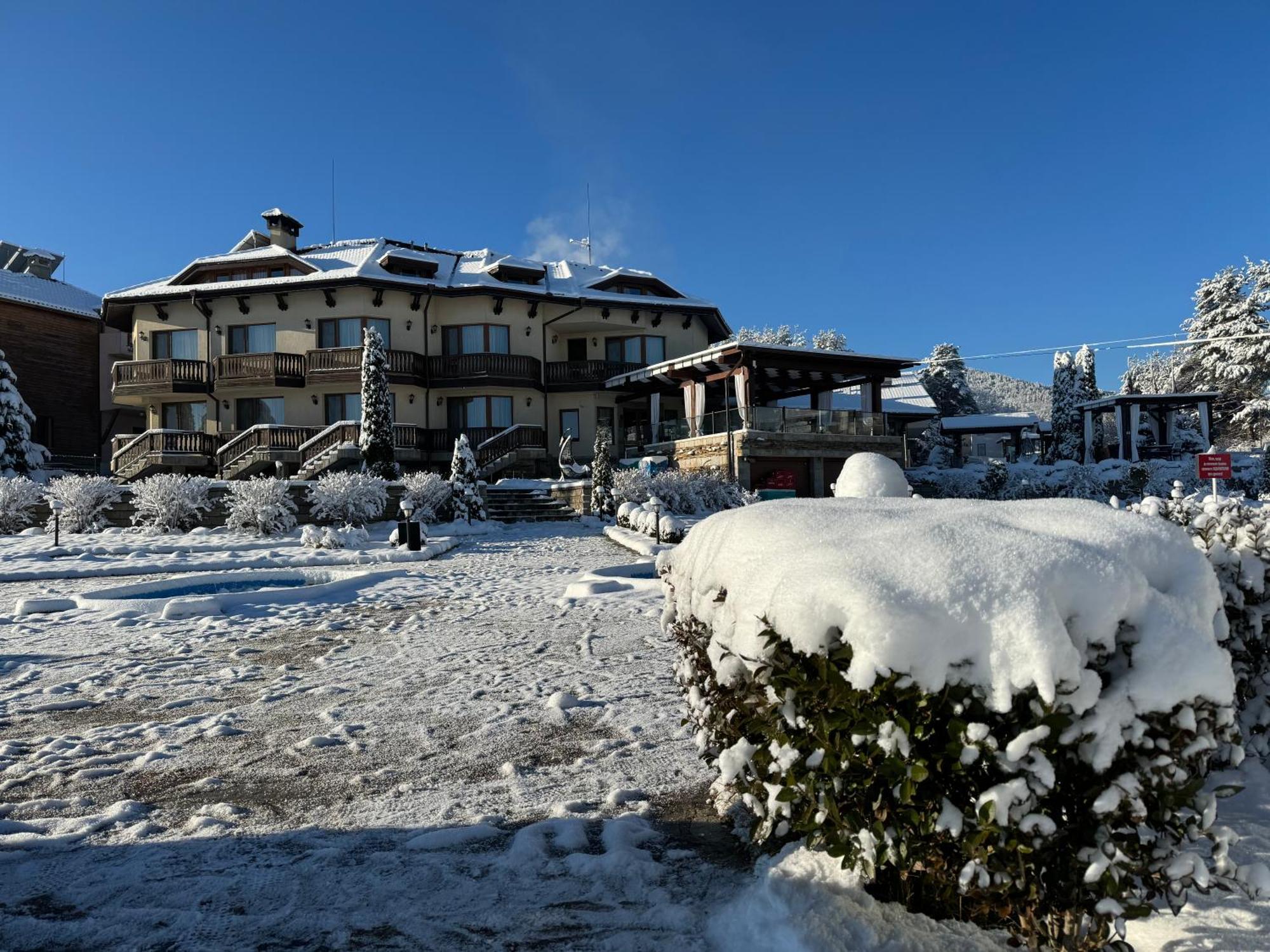 Family Hotel Eterno 치고프 차르크 외부 사진