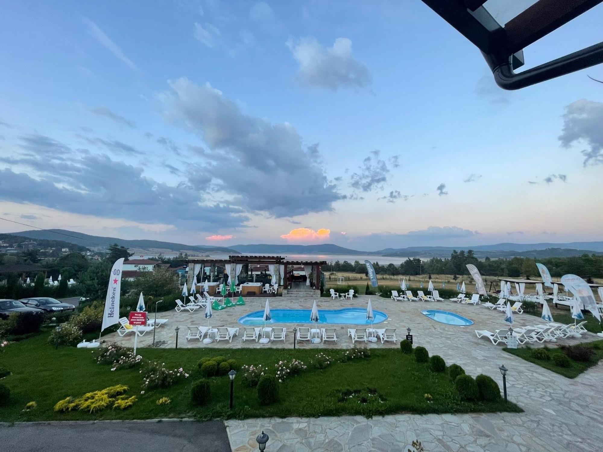 Family Hotel Eterno 치고프 차르크 외부 사진